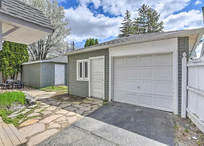 Spacious Home, 11 Mi To Downtown Chicago! Дом отдыха